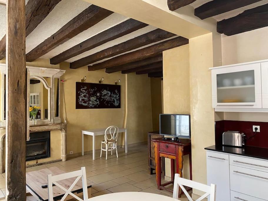 Charmant Appartement - Centre Cite Plantagenet!!! Le Mans Buitenkant foto